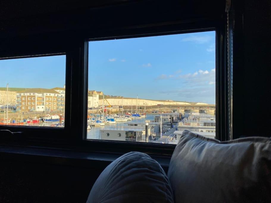 Seascape - Floating Home At Brighton Marina With Free Parking Esterno foto