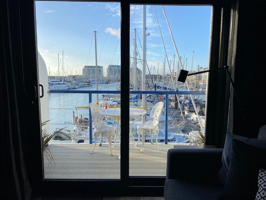 Seascape - Floating Home At Brighton Marina With Free Parking Esterno foto